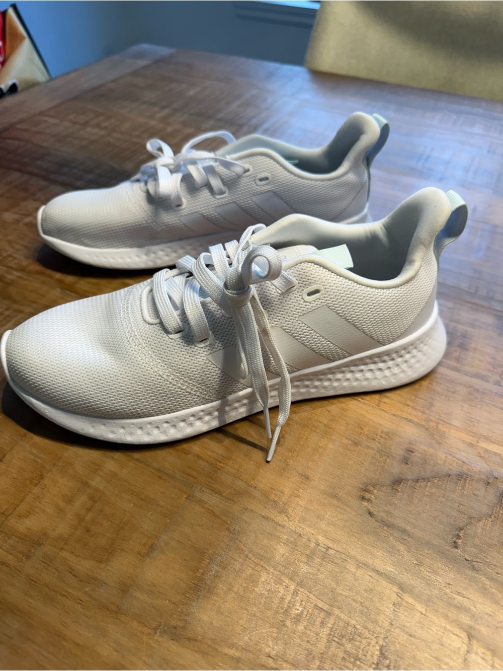 💕2/$50💕 Adidas Cloudfoam Comfort White Sneakers Women’s Size 8